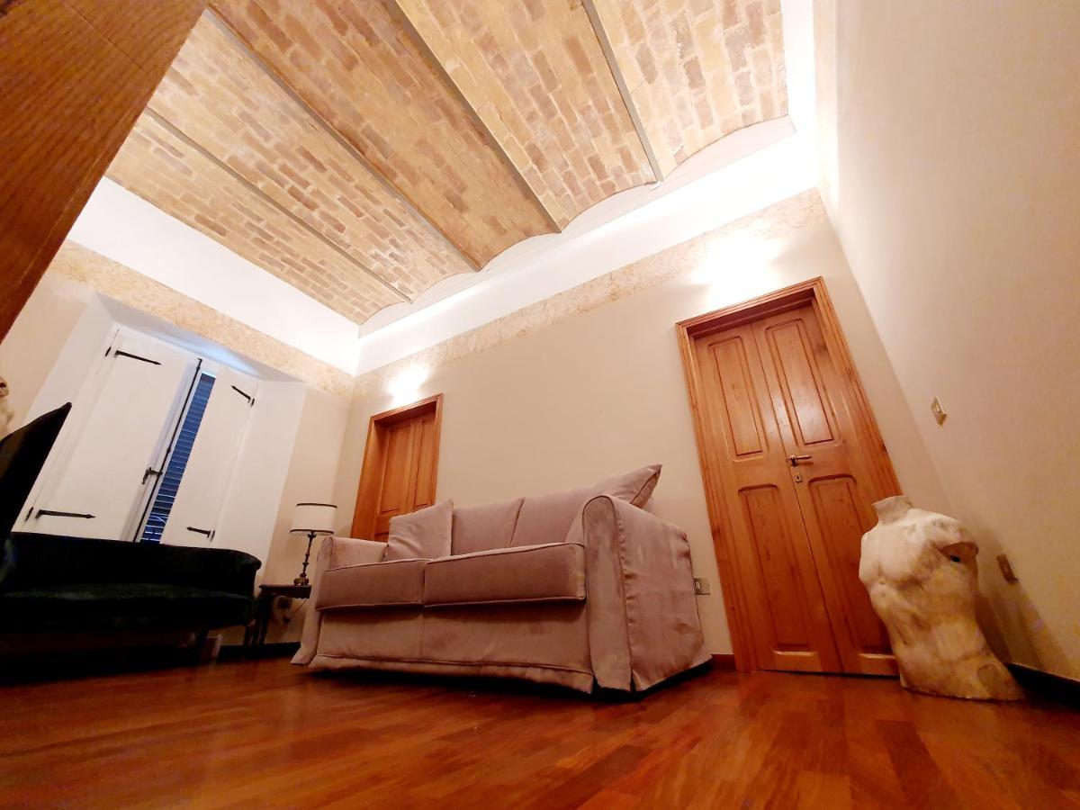1878S By Aat- Luxury Historic House Piazza Di Spagna Рим Екстериор снимка